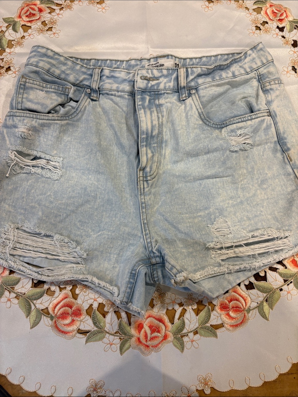 Light Blue Distressed Women's Denim Shorts